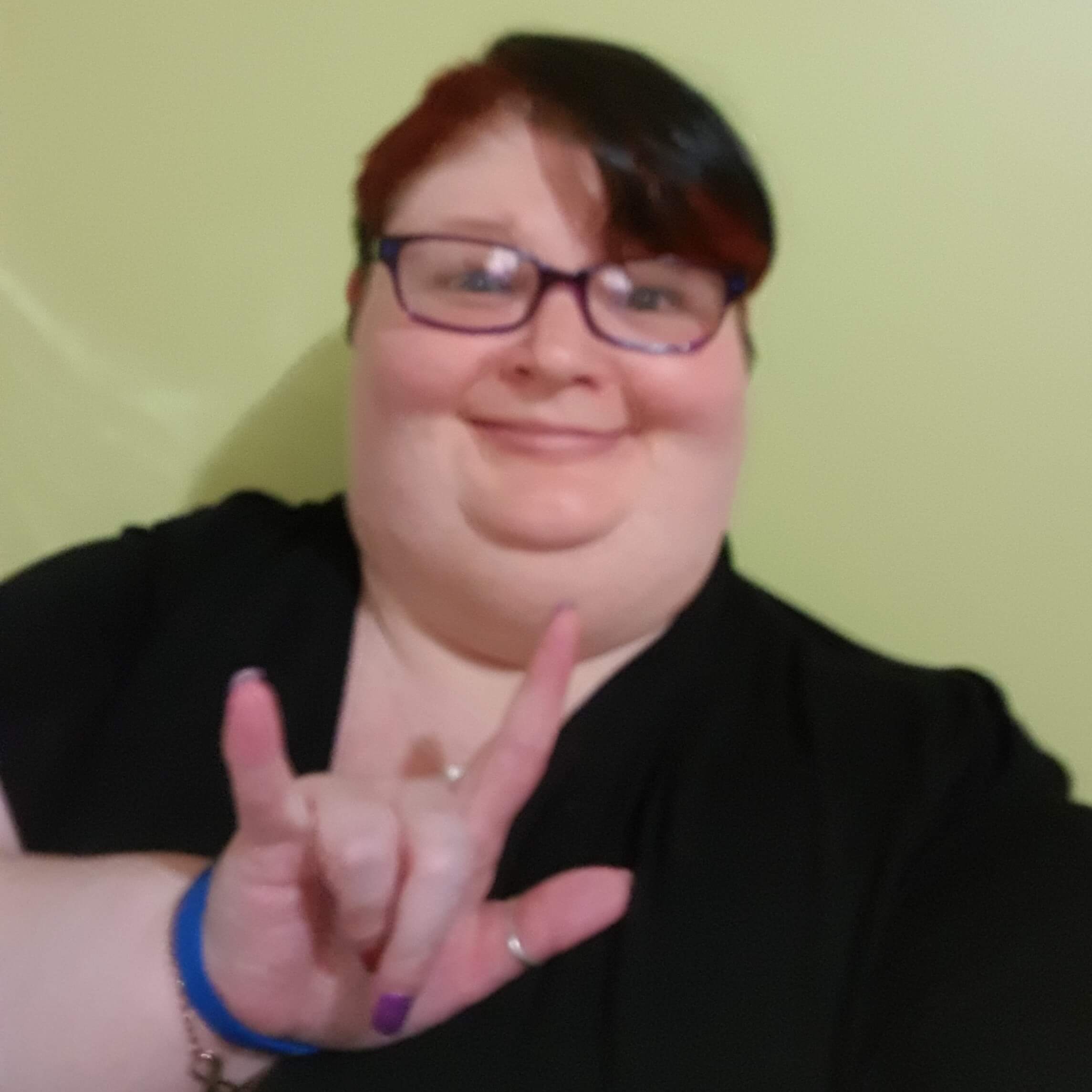 Learn Auslan Online Made Easy | Lisa Mills Online